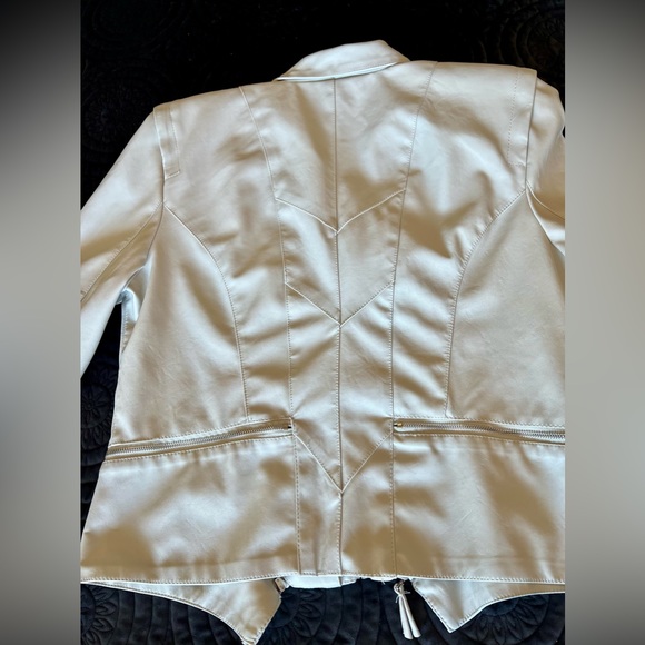 BLANKNYC Zipper Detail Asymmetrical Moto Jacket Faux Leather “Vanilla Latte” - Picture 7 of 16